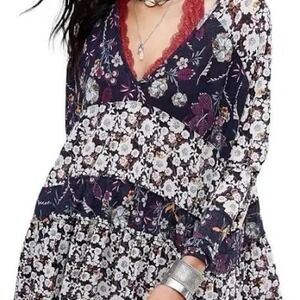 Free People Isabelle Floral Blouse Women's Size Medium Floral Purple Tiered Boho